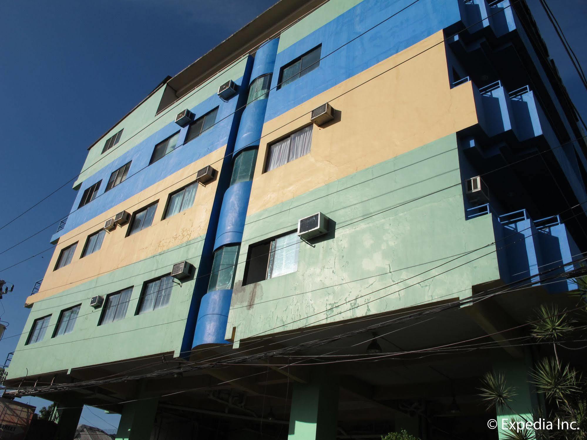 Metro Park Hotel - Cebu City Exteriör bild