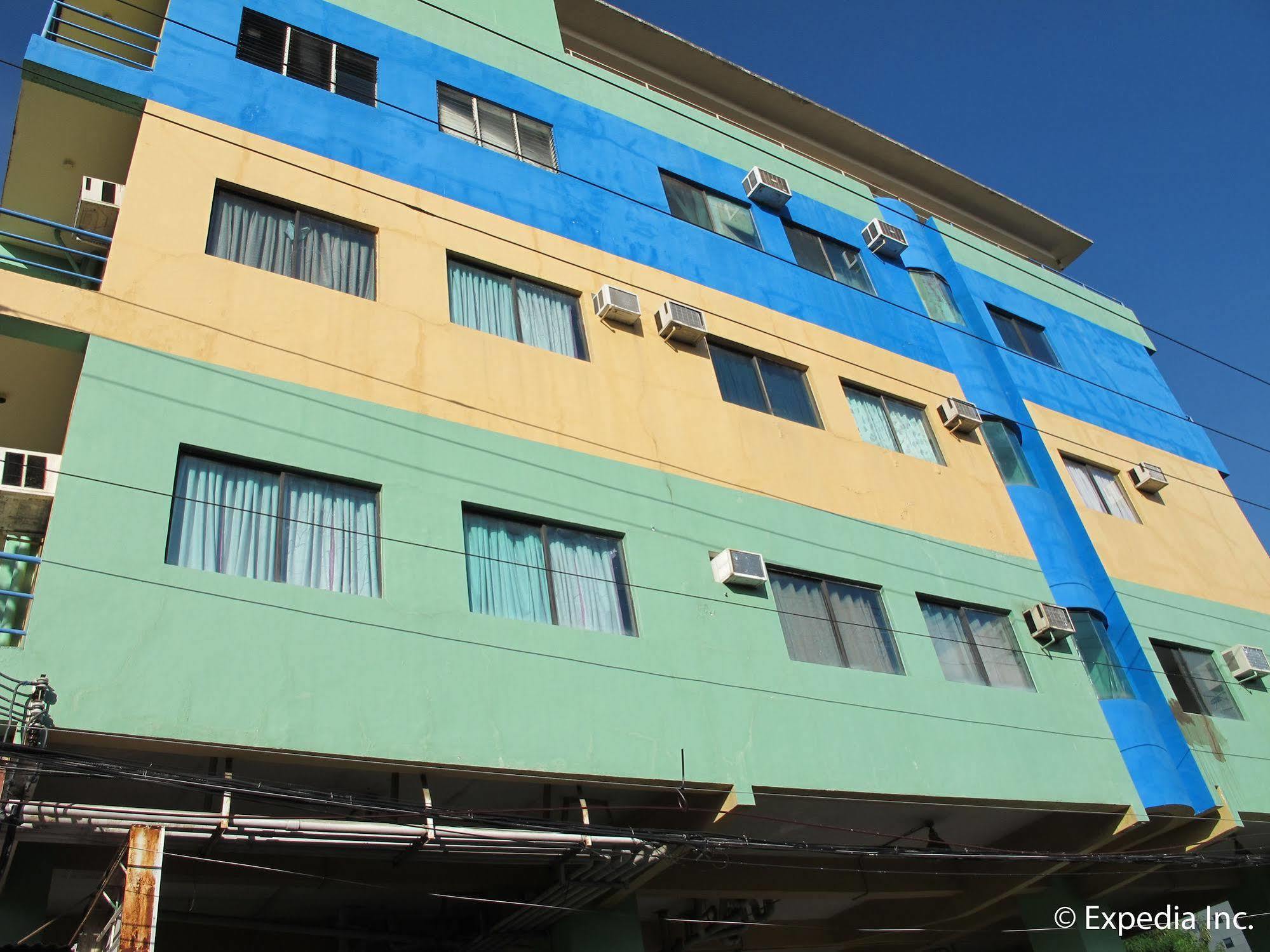 Metro Park Hotel - Cebu City Exteriör bild